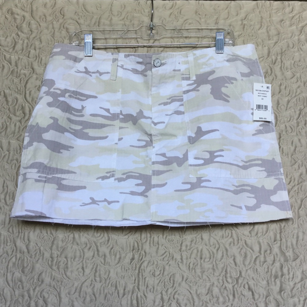 Sanctuary Botanica Release Hem Cargo Skirt